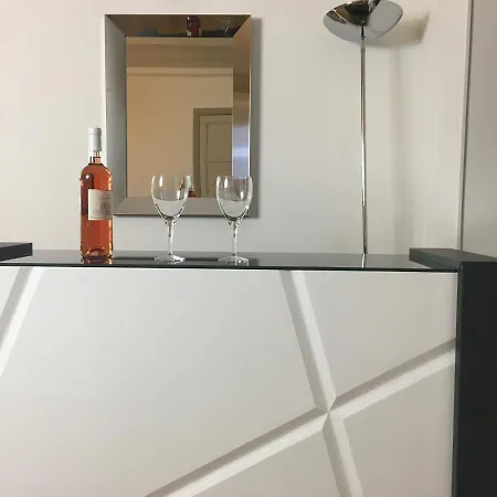 Le Palais, Promenade Des Anglais, Luxry App, 2 Ch, 2 Sdb, 88m Apartment Nice